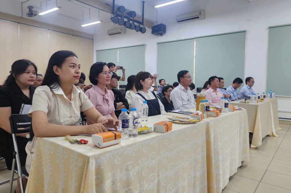Trường Trung cấp Thông tin – Truyền thông Thành phố Hồ Chí Minh