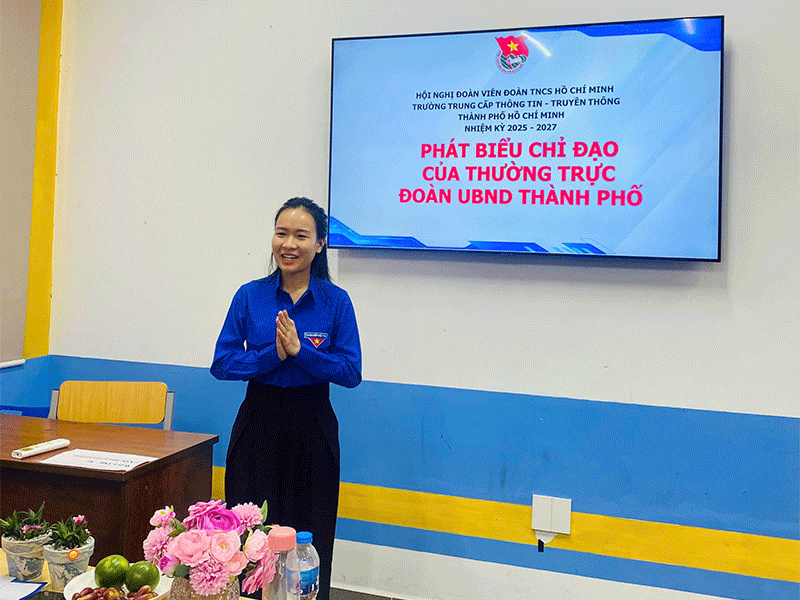 Đồng chí Phạm Thị Ngọc - Phó Bí thư Đoàn Ủy ban nhân dân Thành phố Hồ Chí Minh tham dự hội nghị